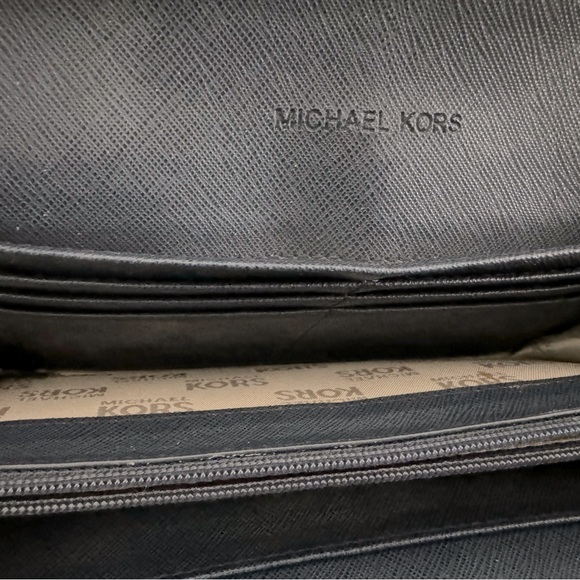 Michael Kors Navy blue wallet - Picture 3 of 5